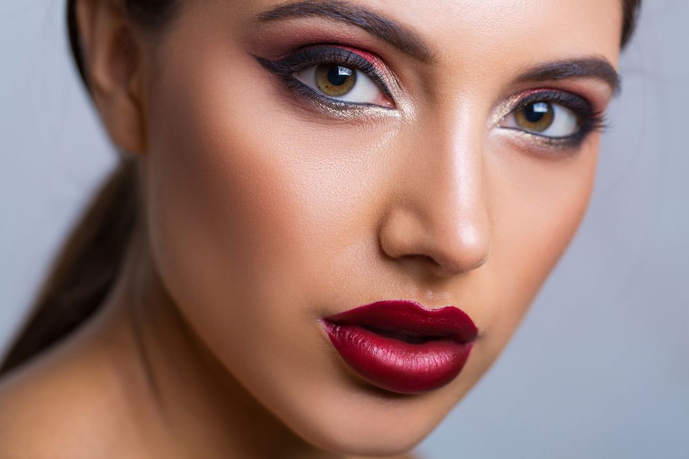 5 Tips Memakai Lipstik Warna Gelap  Kanya ID